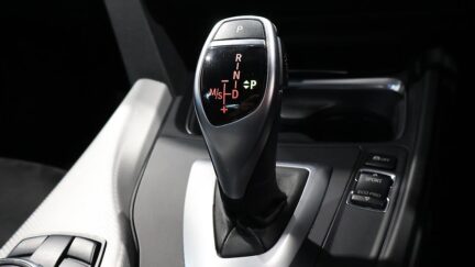 2014 BMW 3 Series 320i M Sport image 361647