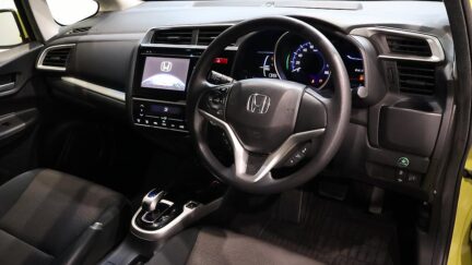 2013 Honda Fit Hybrid F-Package image 358538