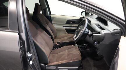 2013 Toyota Aqua Hybrid G Model image 359249