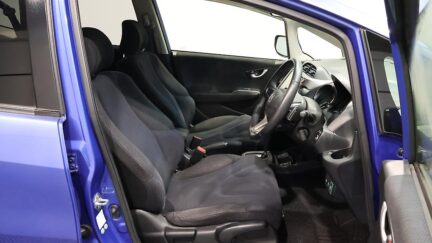 2012 Honda Fit Hybrid XH Selection image 361209