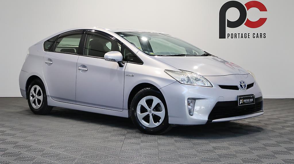 2013 Toyota Prius PUSH BUTTON START + REVERSE CAMERA + STEERING WHEEL CONTROLS image 361967