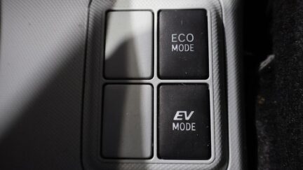 2013 Toyota Aqua Reverse Camera / Push Start / Alloys image 358369