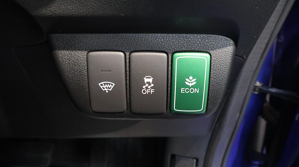 2012 Honda Fit Hybrid XH Selection image 361217
