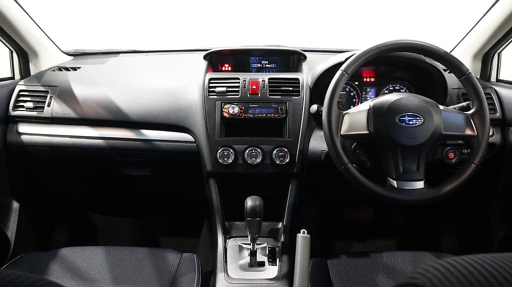 2014 Subaru Impreza Sport 1.6i-L image 359050