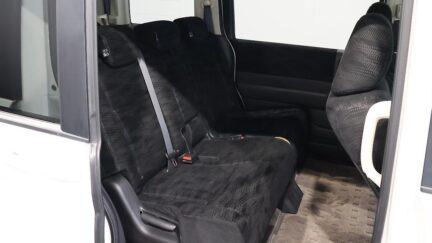 2012 Honda Step Wagon G Inter Navi E Selection image 361421