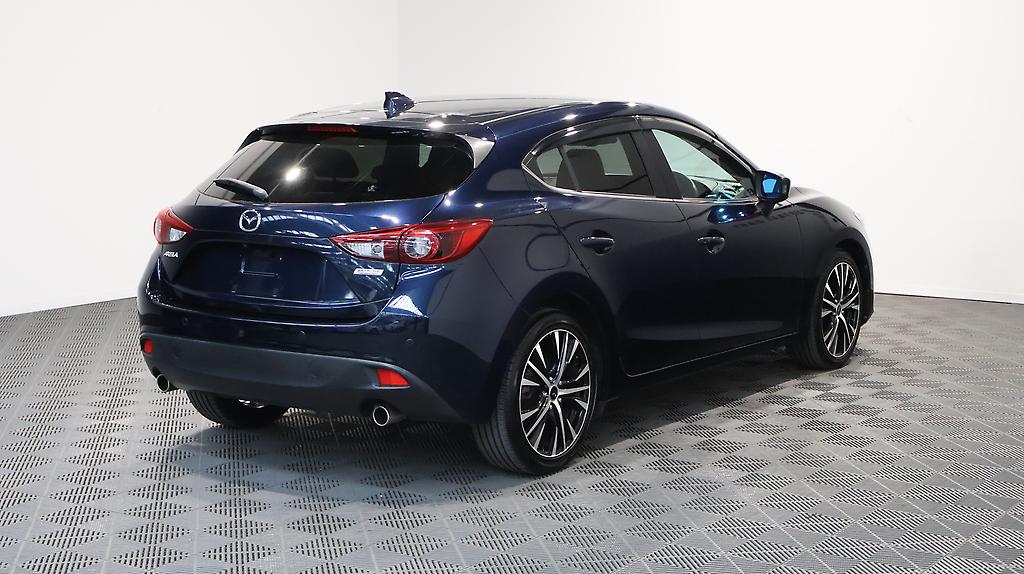 2016 Mazda Axela Sports 20S Touring L-Package image 360782