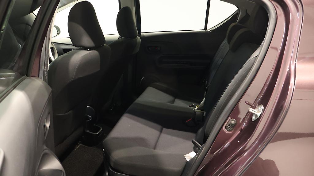 2015 Toyota Aqua S MODEL + PUSH BUTTON START + REVERSING CAMERA image 361837