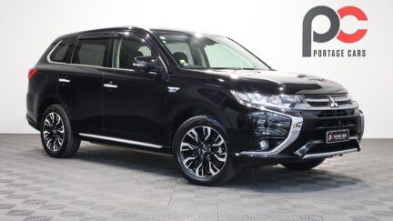 2015 Mitsubishi Outlander PHEV G Navi Package 4WD image 359721