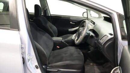 2013 Toyota Prius PUSH BUTTON START + REVERSE CAMERA + STEERING WHEEL CONTROLS image 361978