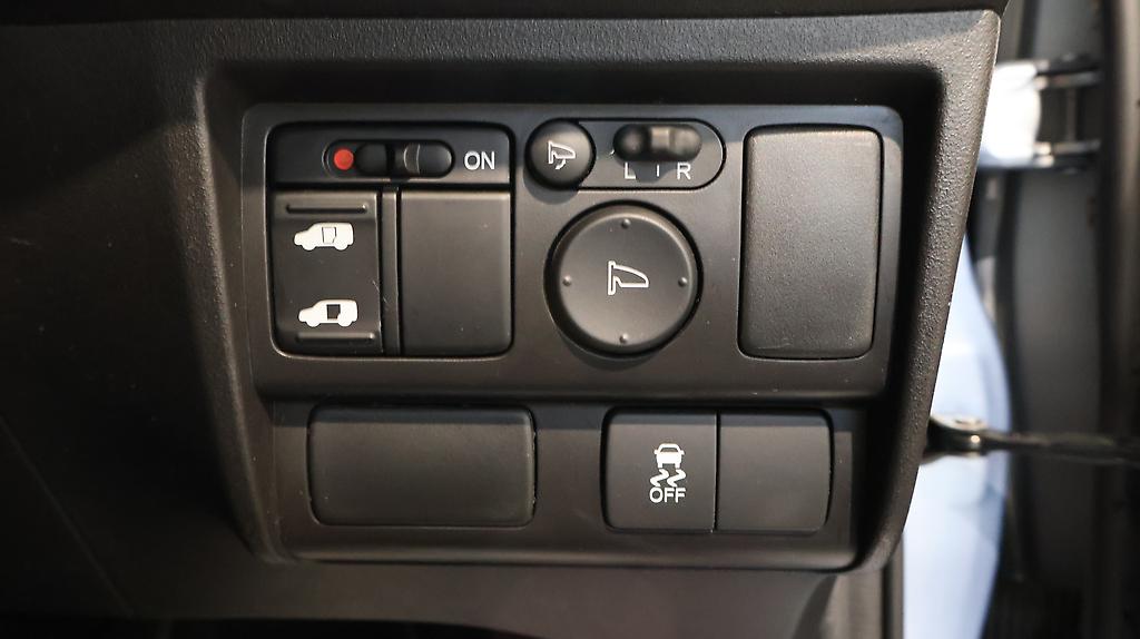 2013 Honda Freed Spike Hybrid Just Selection image 358445