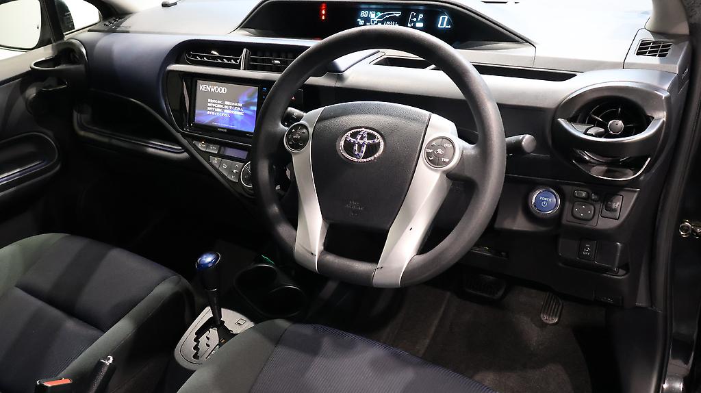 2015 Toyota Aqua S MODEL + PUSH START + REV CAMERA image 361318