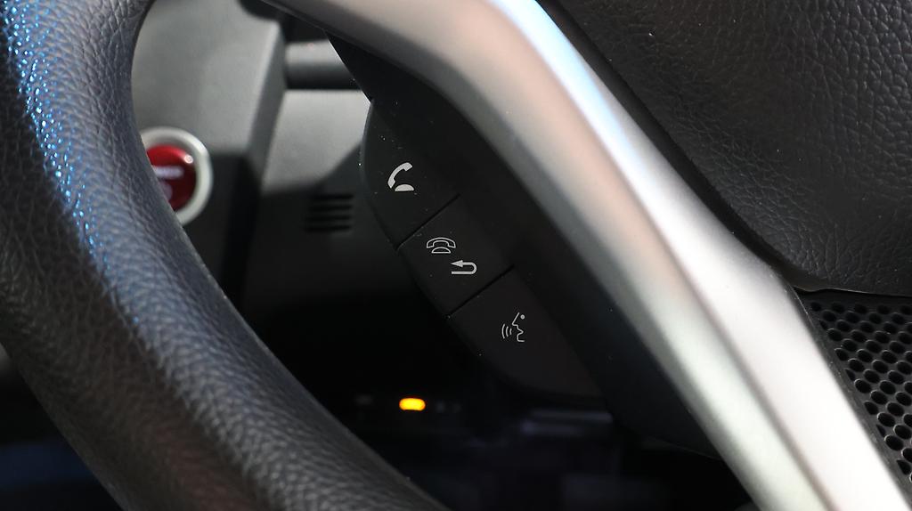 2013 Honda Fit Hybrid F-Package image 358545