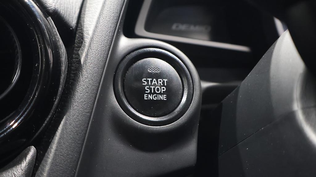 2016 Mazda Demio 13C PUSH BUTTON START image 361067