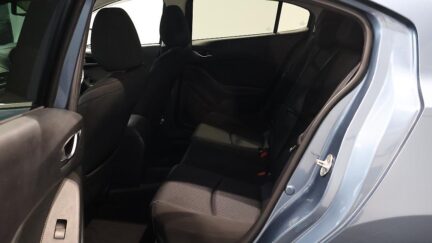 2013 Mazda Axela Sports 20S Touring image 360433