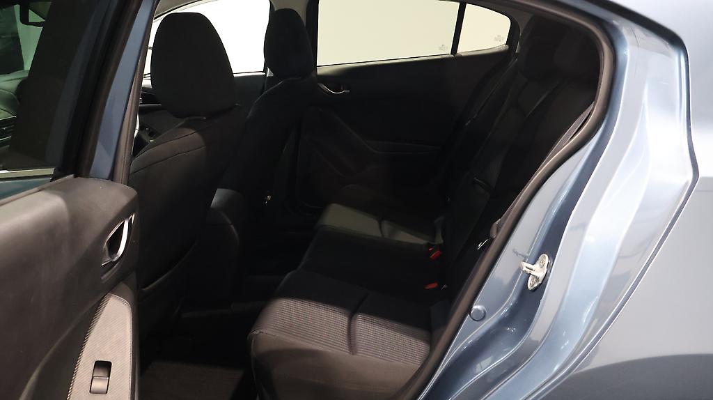 2013 Mazda Axela Sports 20S Touring image 360433