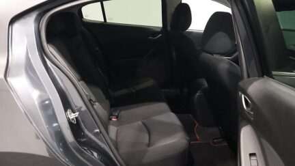 2014 Mazda Axela Sports 20S Touring image 360455