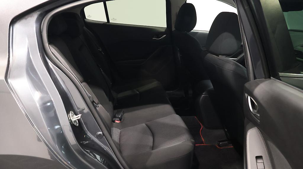 2014 Mazda Axela Sports 20S Touring image 360455