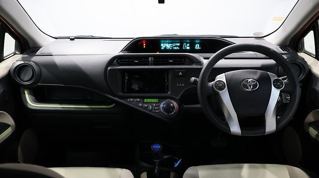 2013 Toyota Aqua S MODEL + PUSH BUTTON START image 360614