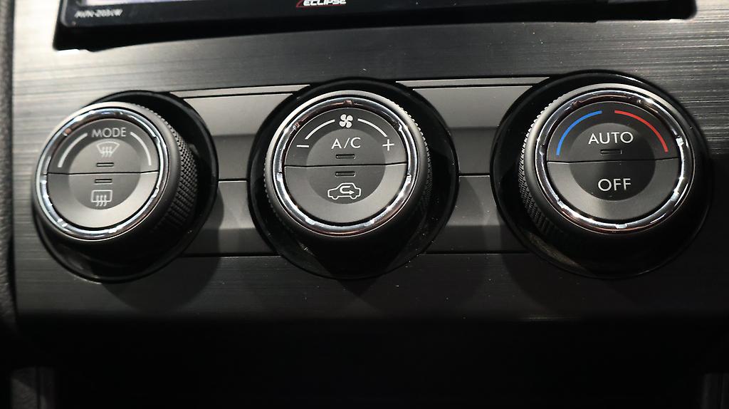 2014 Subaru Impreza Sport 1.6 i-L image 360190