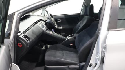 2014 Toyota Prius REVERSE CAMERA + STEERING WHEEL CONTROLS image 359887