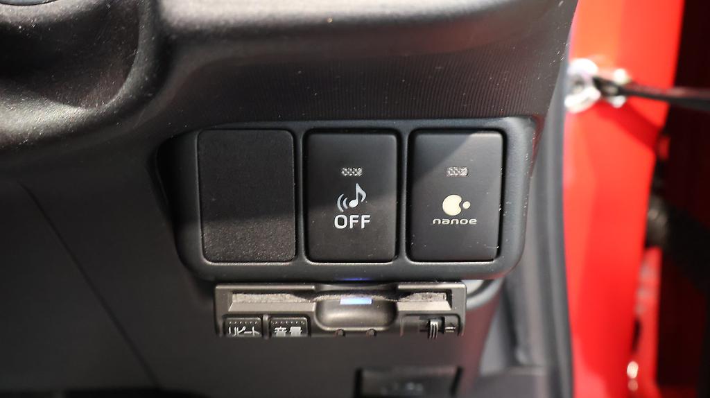 2012 Toyota Aqua G Model + Push Button Start image 359957