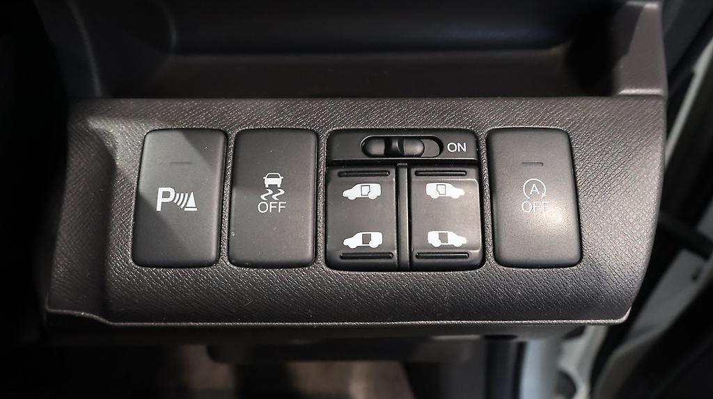 2012 Honda Step Wagon G Inter Navi E Selection image 361429