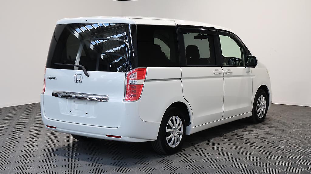 2012 Honda Step Wagon G Inter Navi E Selection image 361416