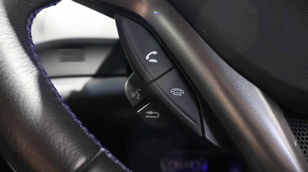 2013 Honda CR-Z REVERSE CAMERA + STEERING WHEEL CONTROLS image 360312