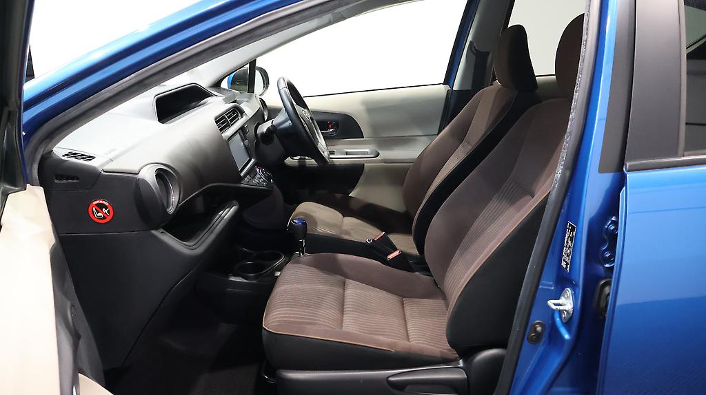2012 Toyota Aqua G MODEL + PUSH START + STEERING WHEEL CONTROLS image 361882