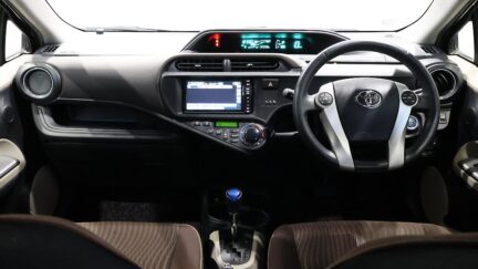 2013 Toyota Aqua G Model, Push Start, Reverse Camera image 359686