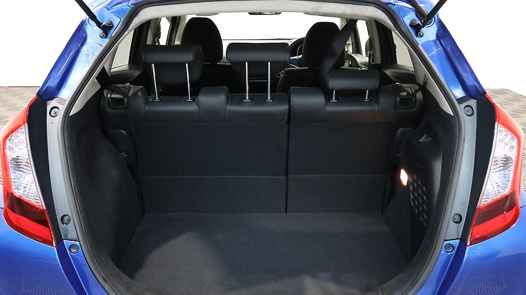 2015 Honda Fit Hybrid L-Package image 362509