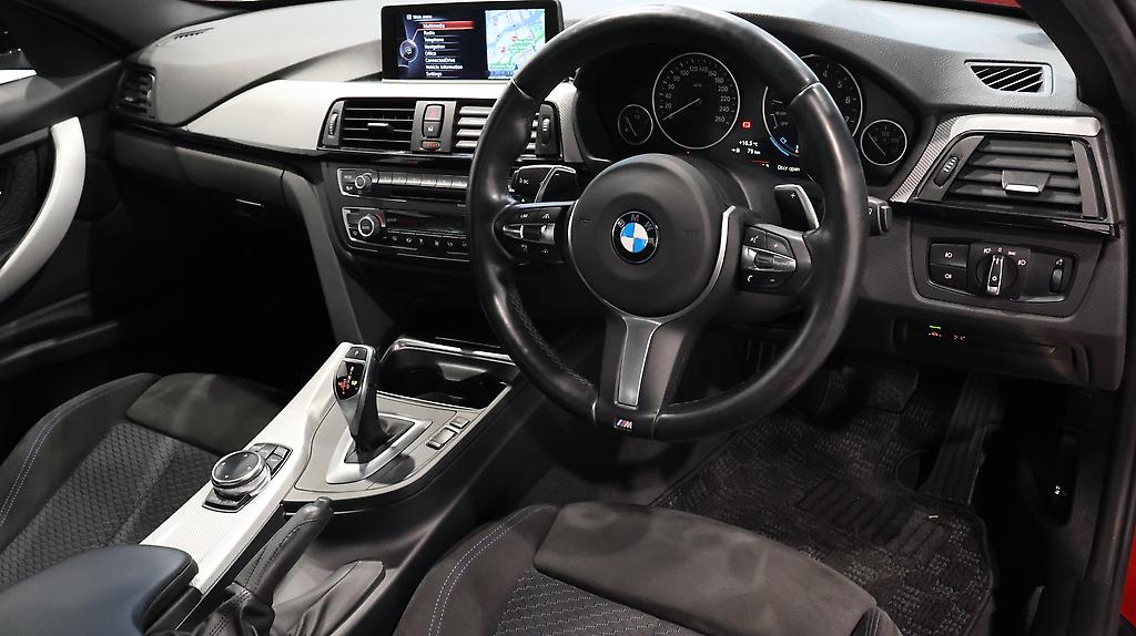 2014 BMW 3 Series 320i M Sport image 361643