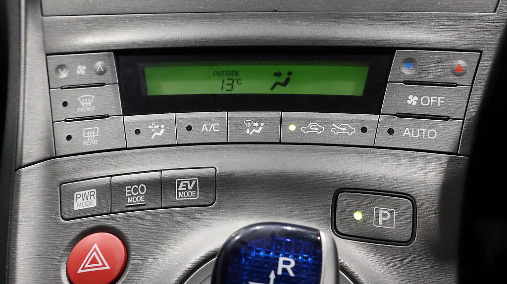 2012 Toyota Prius Hybrid L-Package image 358398