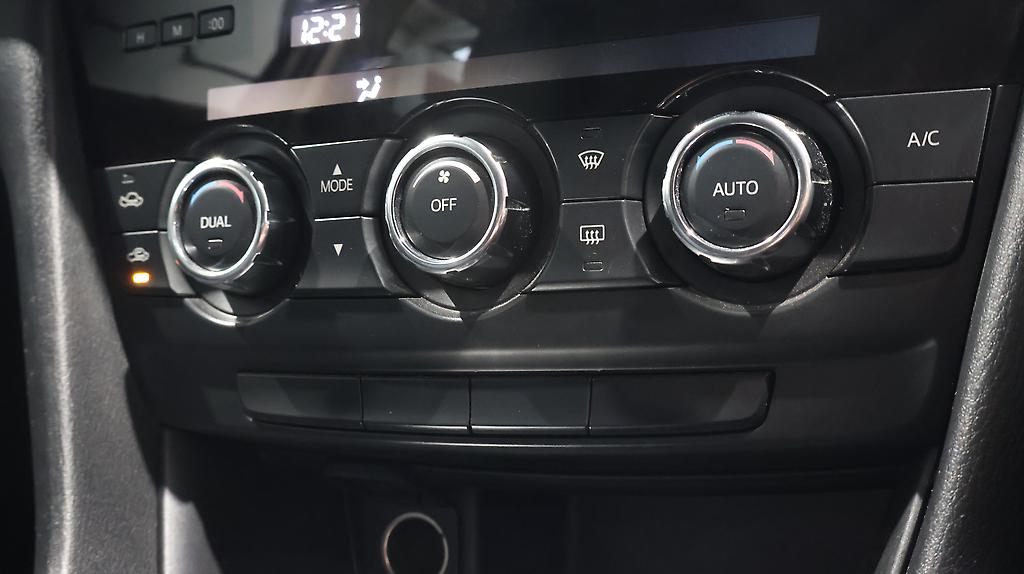 2014 Mazda Atenza 20s Wagon image 359342