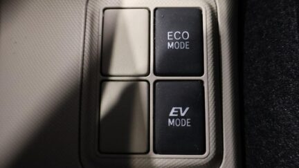 2013 Toyota Aqua Hybrid G Model image 359256