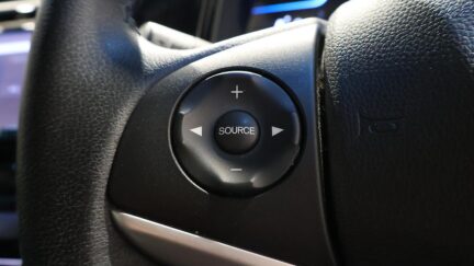 2015 Honda Shuttle Hybrid X new shape image 361713