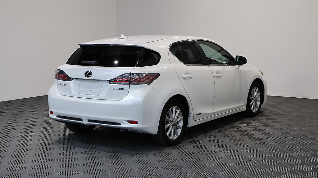2012 Lexus CT 200h Version C image 361923