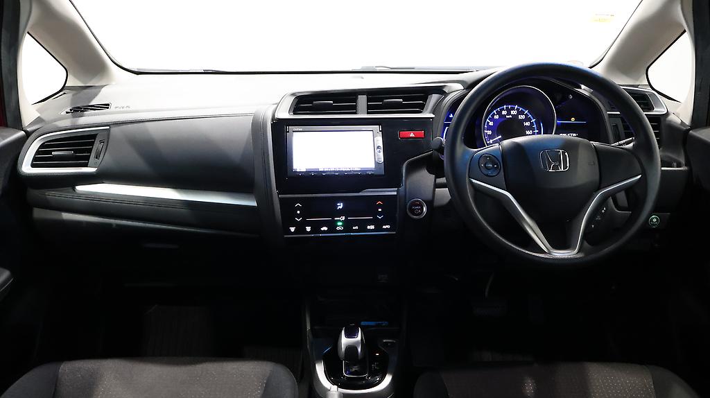 2014 Honda Fit Hybrid F-Package image 358516