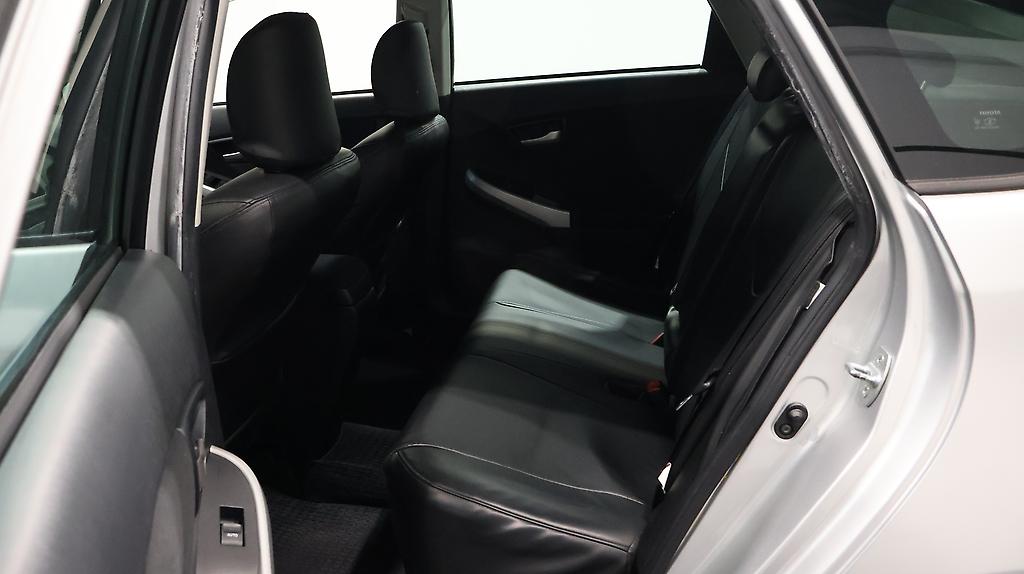 2012 Toyota Prius S Model + Push Button Start image 361662
