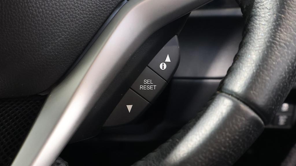 2015 Honda Shuttle Hybrid X new shape image 361715