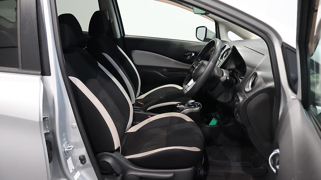 2017 Nissan Note e-Power X image 360015