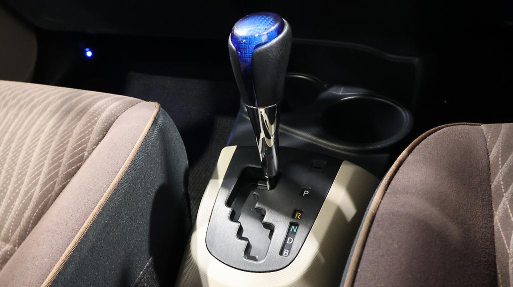 2012 Toyota Aqua G MODEL + PUSH START + STEERING WHEEL CONTROLS image 361889