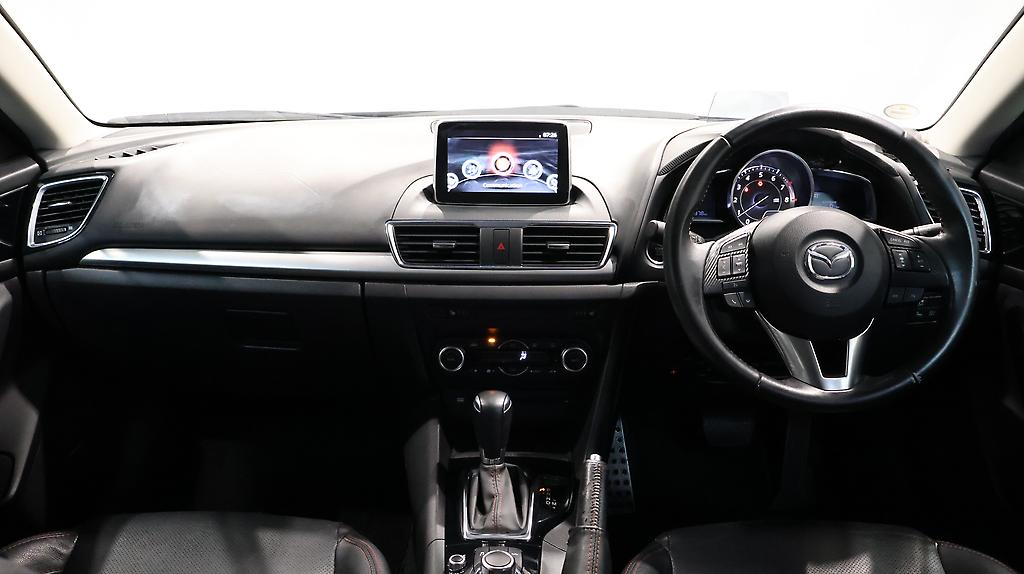 2016 Mazda Axela Sports 20S Touring L-Package image 360789