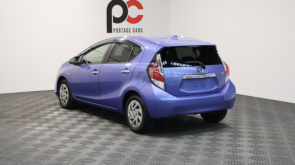 2016 Toyota Aqua G Model, Push Start, Reverse Camera image 360404