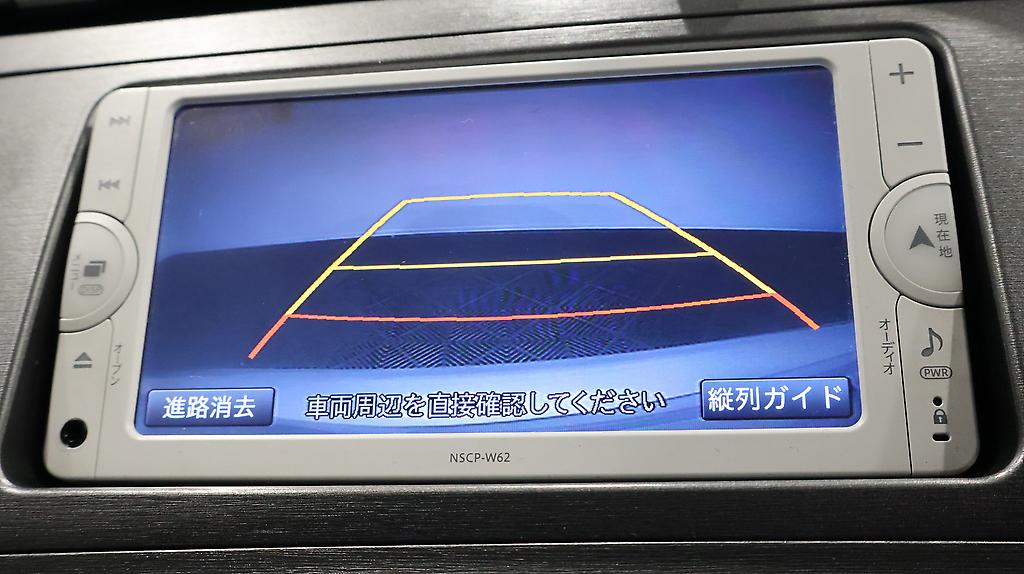 2013 Toyota Prius PUSH BUTTON START + REVERSE CAMERA + STEERING WHEEL CONTROLS image 361982