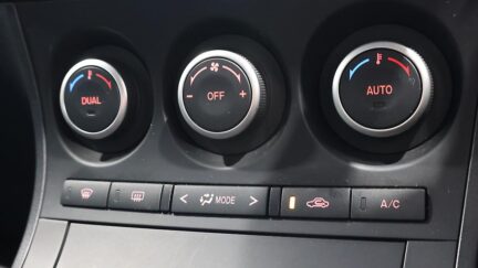 2013 Mazda Axela Sports 20S Skyactiv image 358921