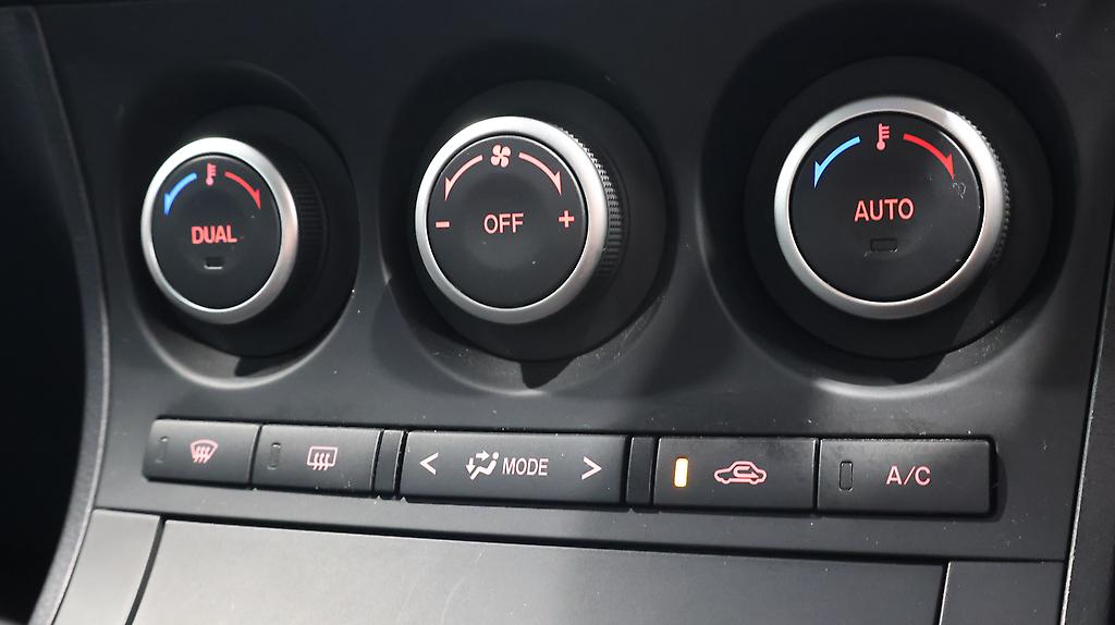 2013 Mazda Axela Sports 20S Skyactiv image 358921