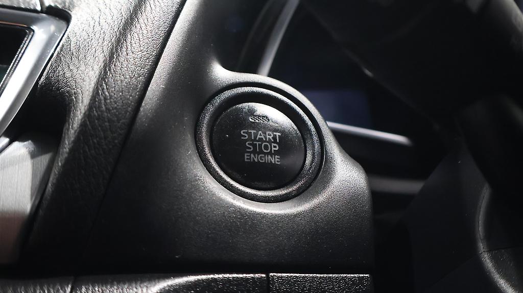 2014 Mazda Axela Sports 20S Touring image 361263
