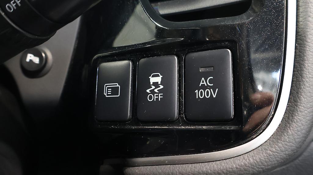 2014 Mitsubishi Outlander PHEV G Navi Package 4WD image 362551
