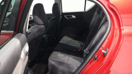 2012 Lexus CT200h Version C image 360476